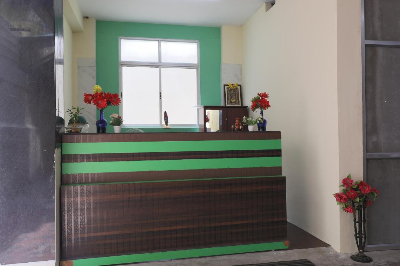 Green Tree Hotel-Near Vfs Global And Ramee Mall 첸나이 외부 사진
