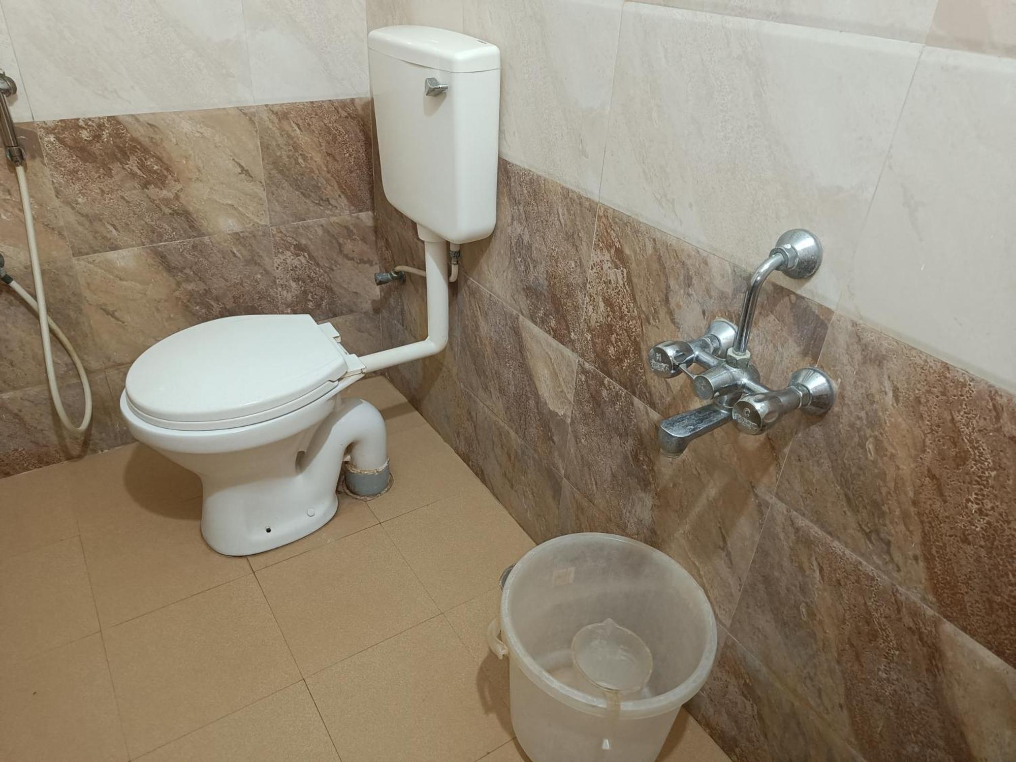 Green Tree Hotel-Near Vfs Global And Ramee Mall 첸나이 외부 사진